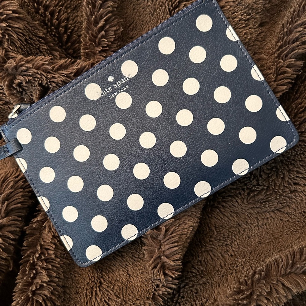 NWOT Kate Spade Polka Dot Wristlet
